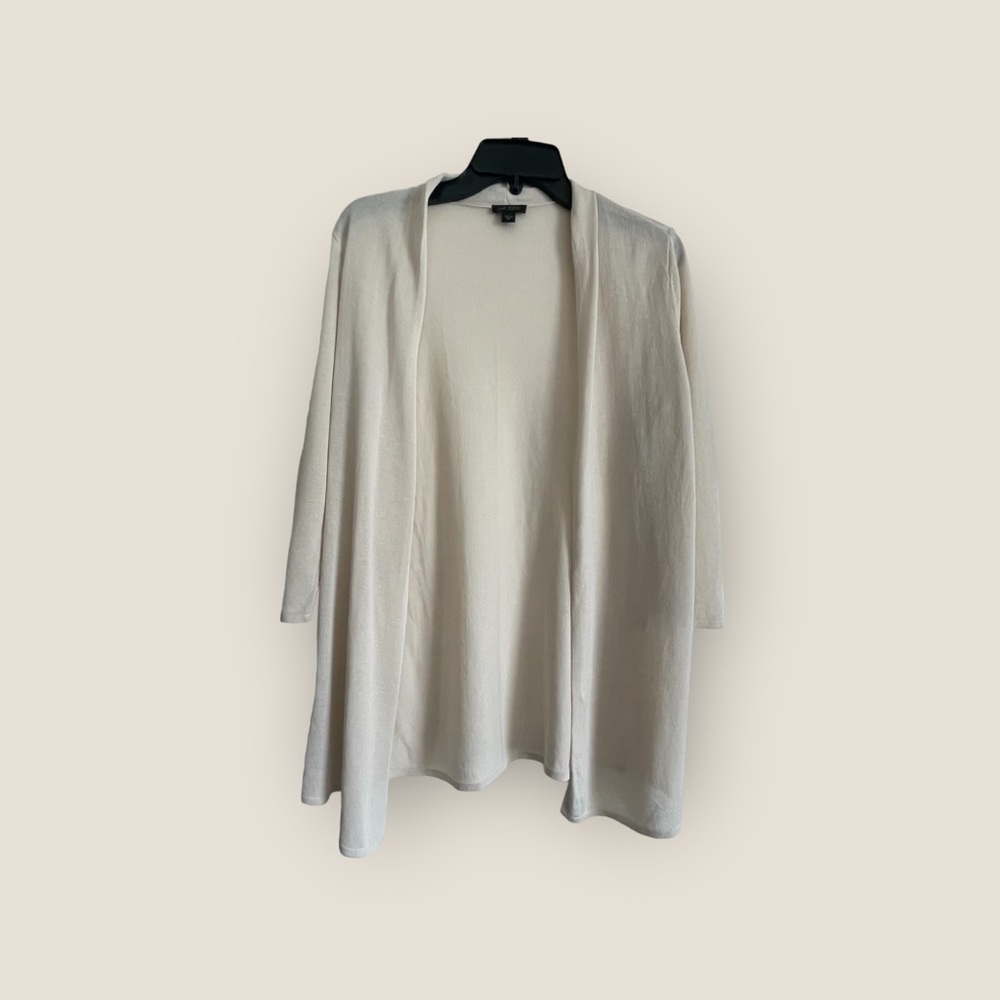 J. Jill Women’s cream lightweight open front cardigan size Medium with defects
